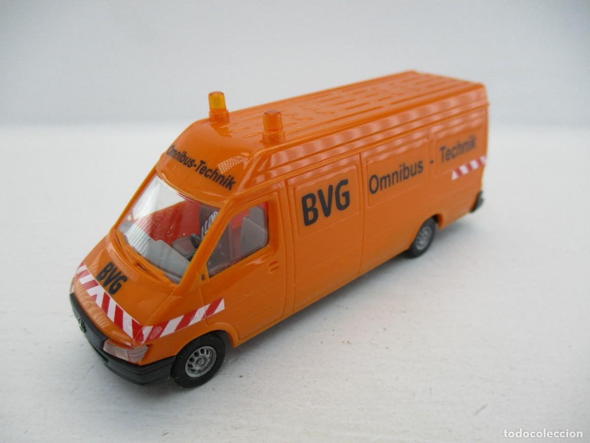 Coches a escala: COCHE ESCALA 1:87 REF LIBR