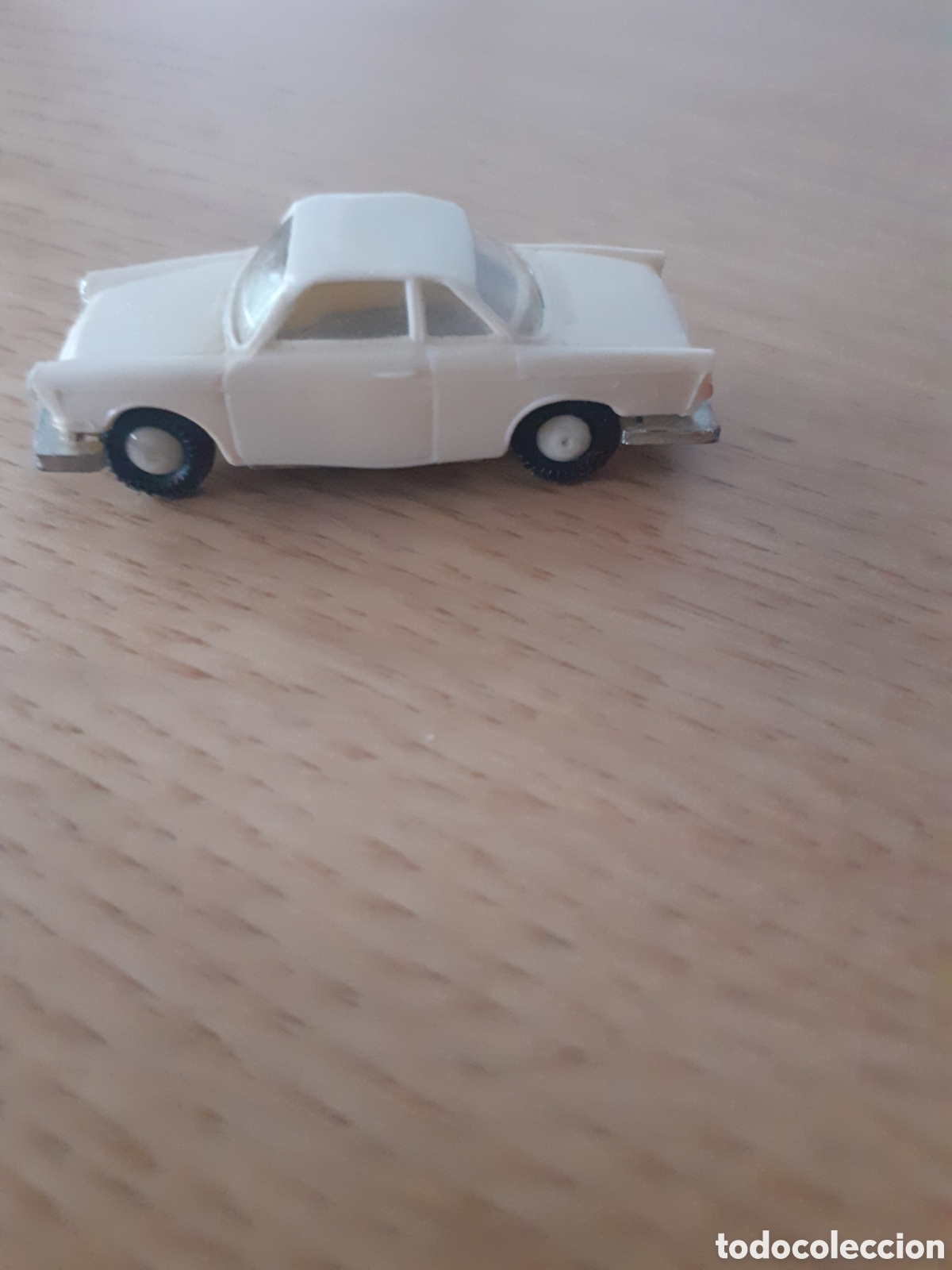 Coches a escala: ANGUPLAS MINICARS BMW 700