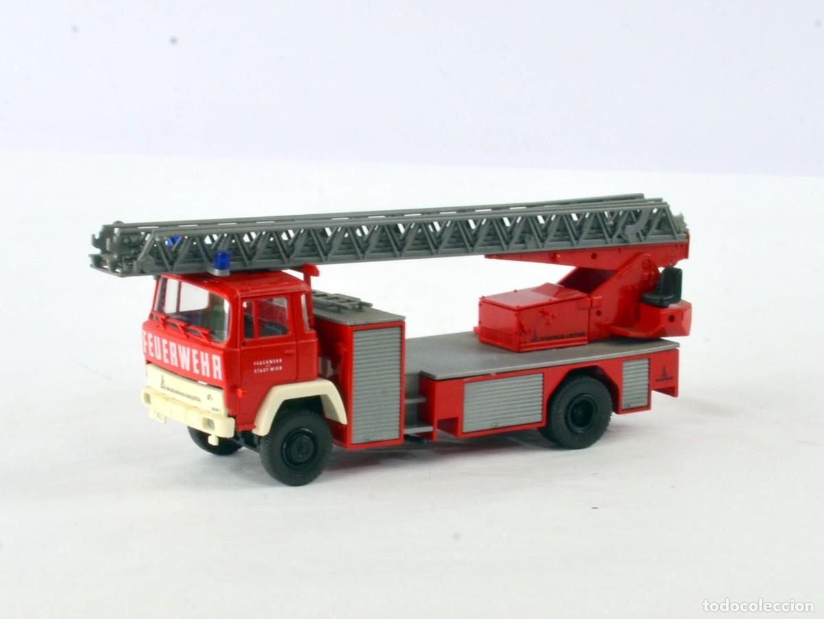 Coches a escala: Roco Escala 1:87 H0 Cami&oacute;n de Bomberos Escalera Giratoria Magirus Wien