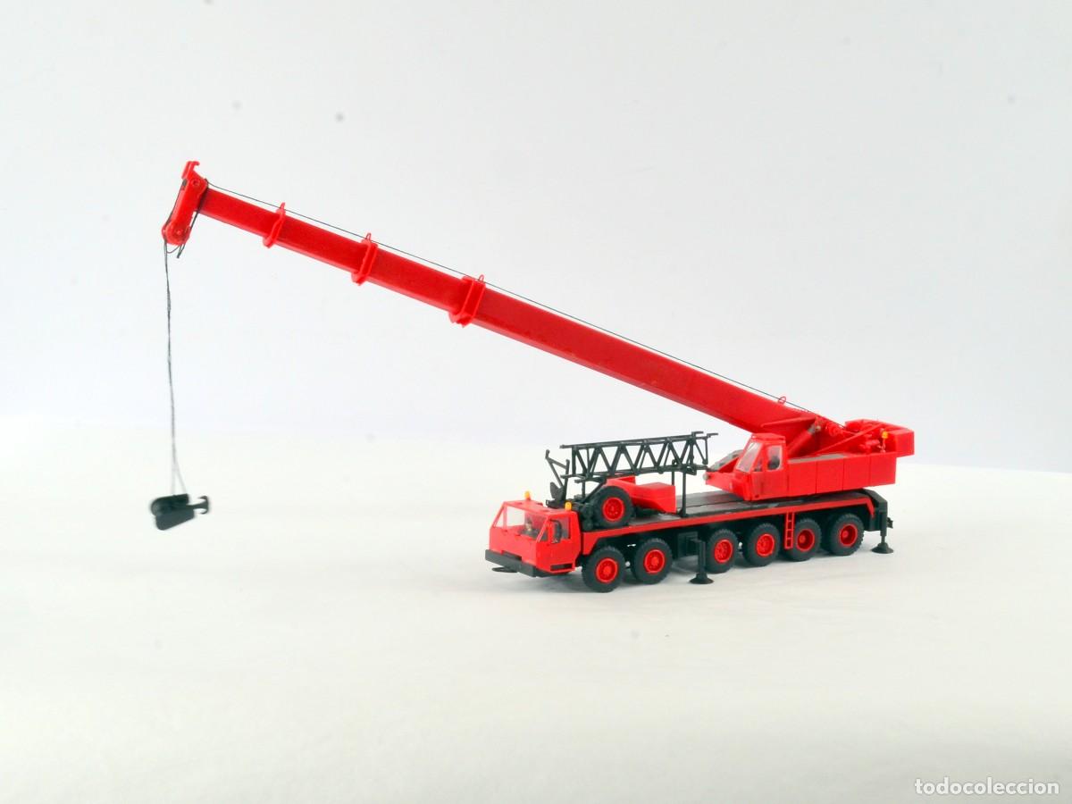 Coches a escala: Kibri Escala 1:87 H0 Bomberos Gr&uacute;a Automotor Liebherr LTM 1160/2
