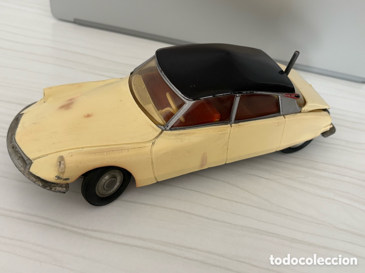 Coches a escala: Citroen DS JEP Francia como Rico Paya Jyesa Clim Joal Guisval Guiloy Nacoral Pilen Arnold