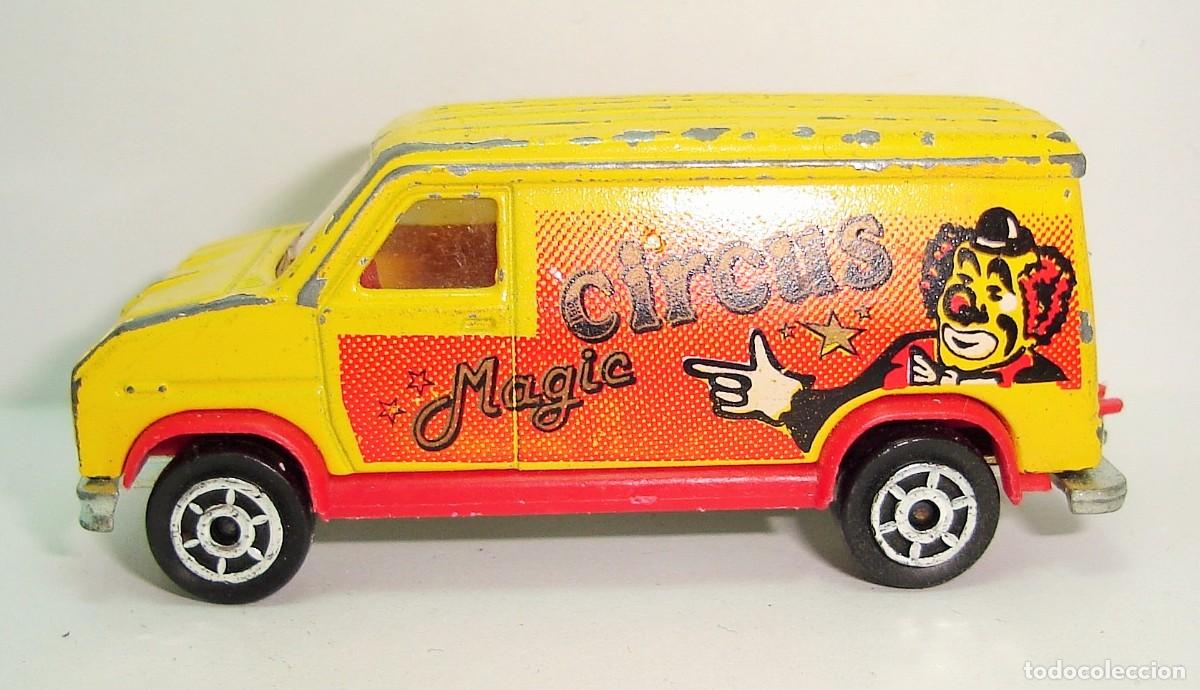 Coches a escala: FURGON CIRCUS MAJORETTE ESCALA 1:65 LOTE 30