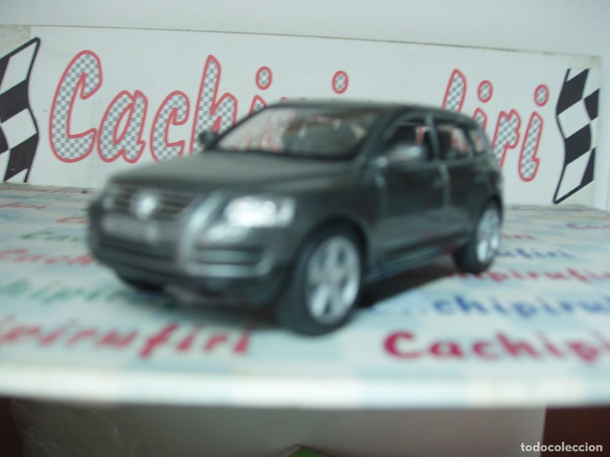 Coches a escala: VW TUAREG DE KINSMART A&Ntilde;O 2003 ESCALA 1,38 ABREPUERTAS DE METAL .. !LINDO&iexcl;