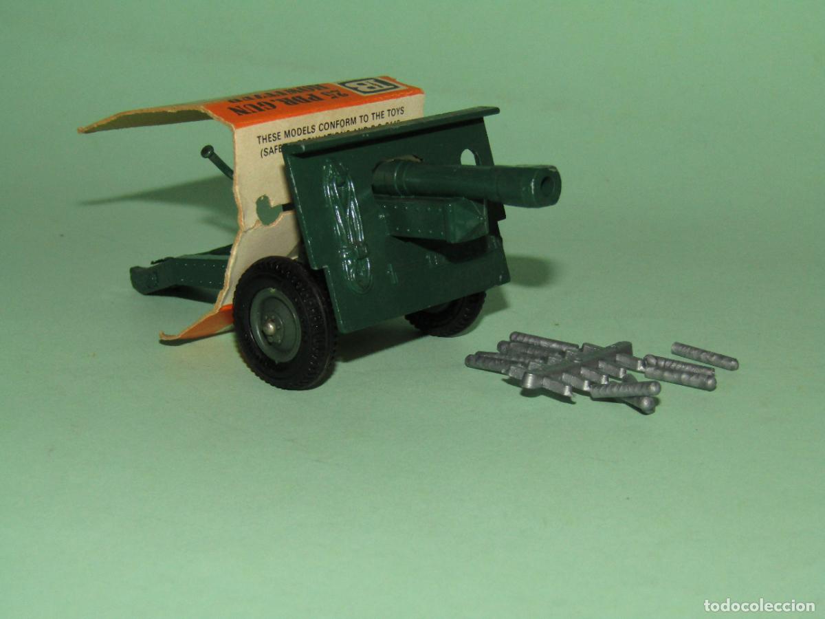 Coches a escala: Antiguo Ca&ntilde;&oacute;n 25 Pounder Gun Howitzer Fabricado por BRITAINS Made in England A&ntilde;o 1970s.