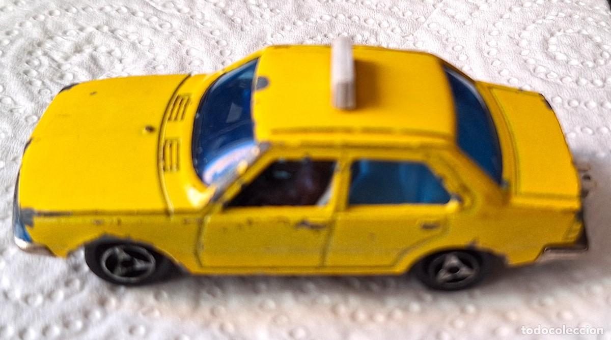 Coches a escala: COCHE ESCALA ANTIGUO - RENAULT 18 TAXI - A&Ntilde;OS 80 - MARCA MAJORETTE