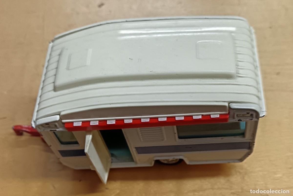 Coches a escala: CARAVANA CORGI 490 TOURING 1/47 A&Ntilde;OS 70 12 CM. LARGO