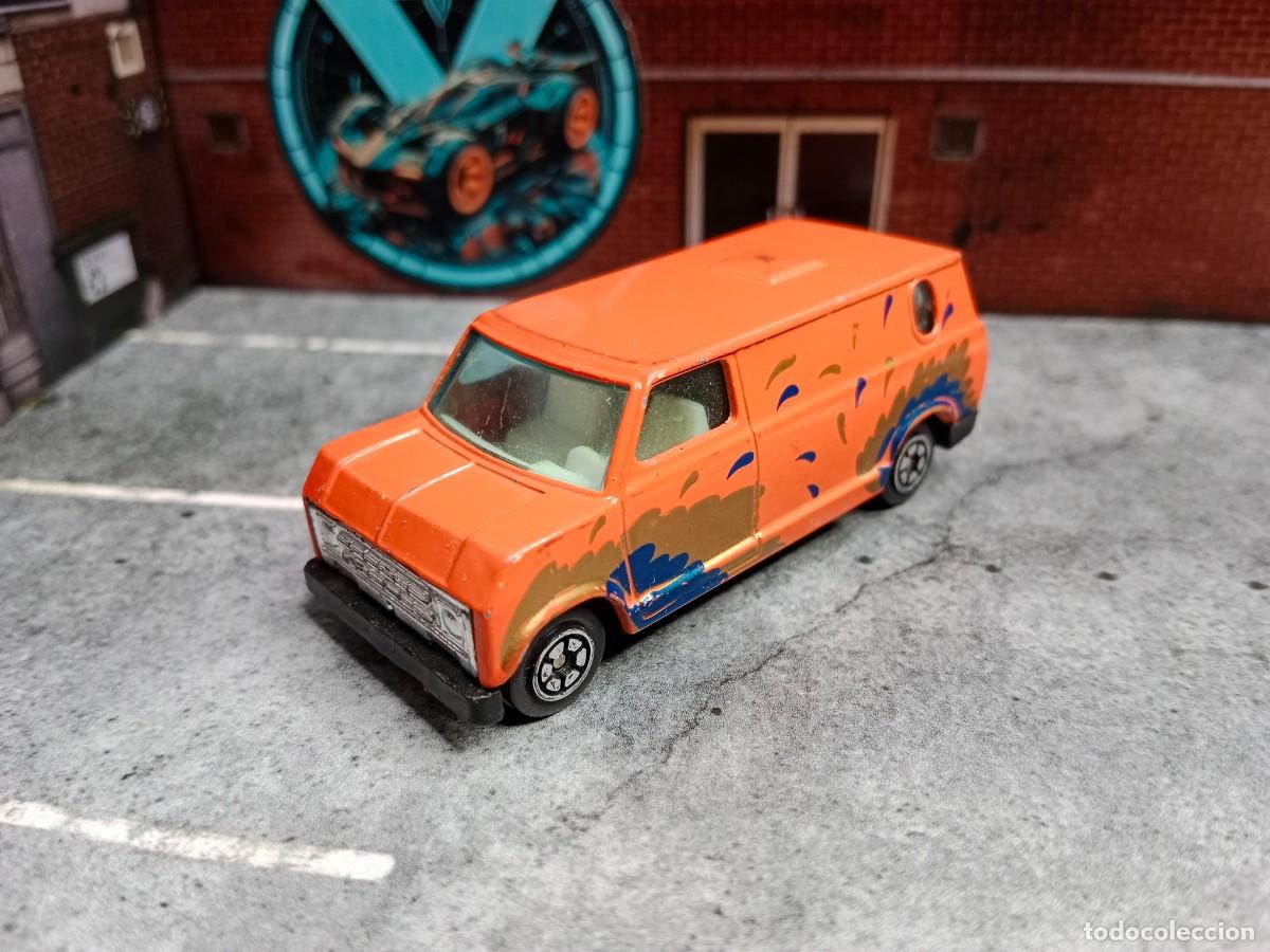 Coches a escala: Furgoneta N&ordm; 1501 tipo Ford / Chevrolet 1/64
