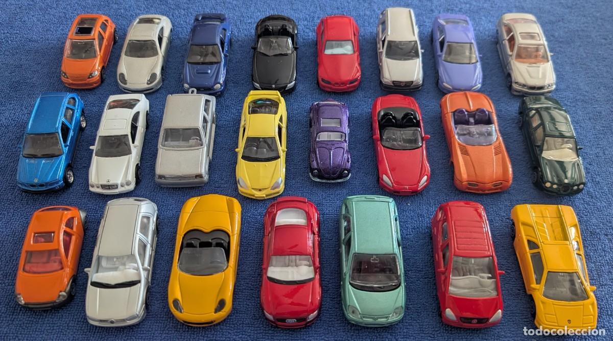 Coches a escala: Lote de 23 coches met&aacute;licos - Majorette - Welly &iexcl;Buen estado!