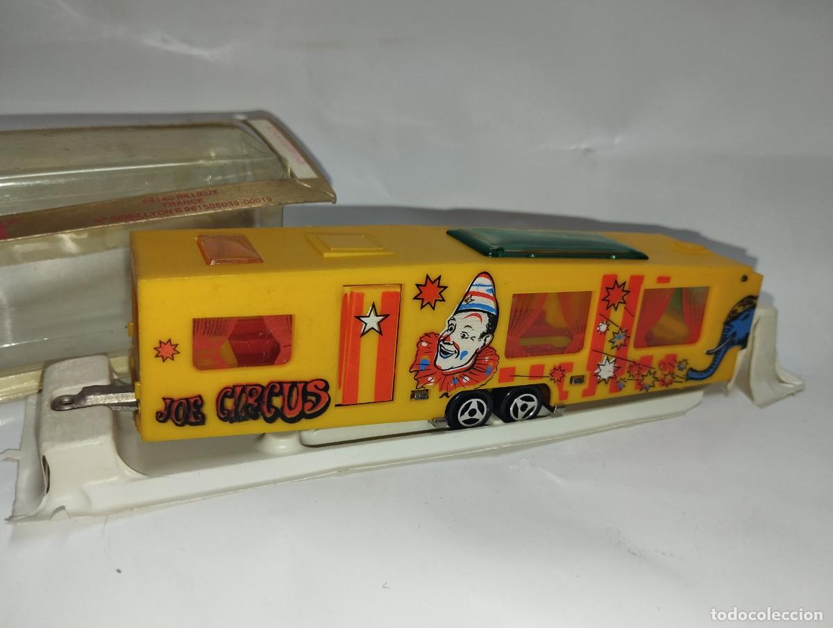 Coches a escala: Rulot circo a escala marca majorette