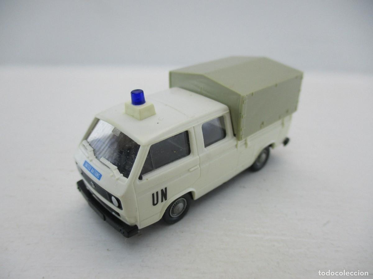 Coches a escala: COCHE ESCALA 1:87 REF FJ