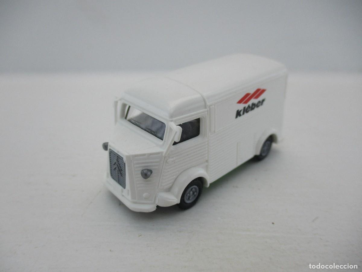Coches a escala: COCHE ESCALA 1:87 REF FK