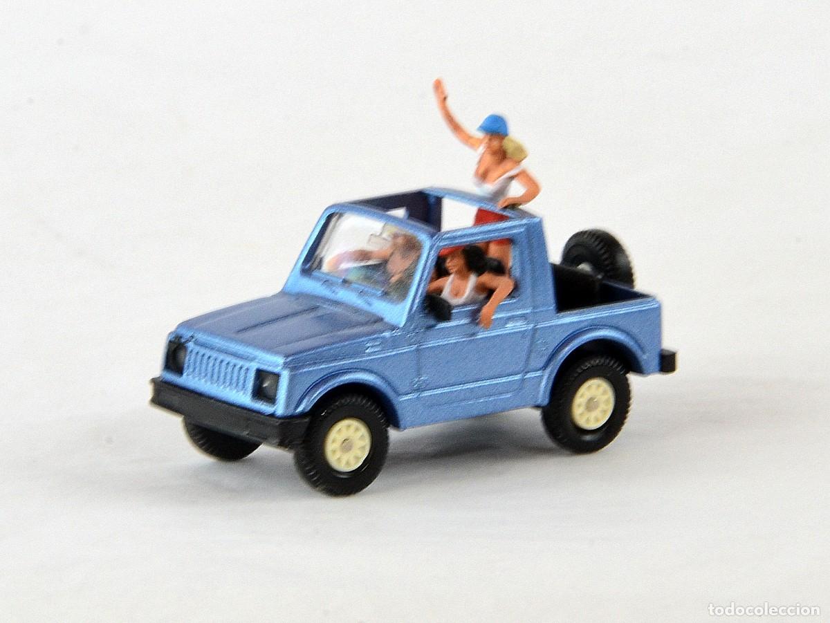Coches a escala: Rietze Escala 1:87 H0 Suzuki SJ410 Santana con Figuras