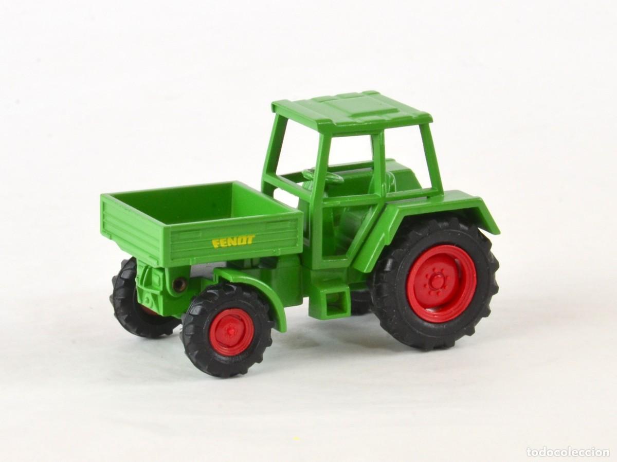 Carros em escala: M&auml;rklin Cursor Escala 1:87 H0 Tractor Fendt Metal