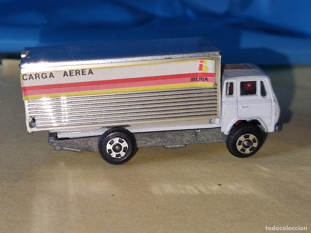 Coches a escala: CAMION MERCEDES BENZ IBERIA CARGA AEREA, MARCA GUILOY / NUEVO