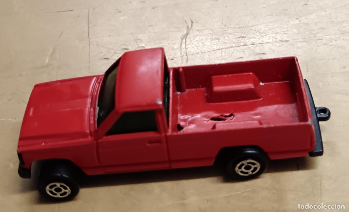 Coches a escala: DATSUN PATROL COLOR ROJO GUISVAL MADE IN SPAIN 7 CM. LARGO