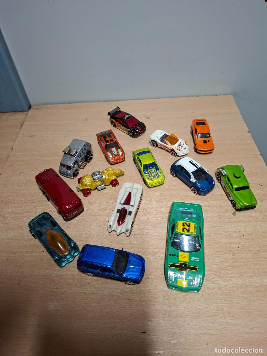 Coches a escala: MEGAPACK 14 COCHES ESCALA 1:64 HOT WHEELS/ MATCHBOX