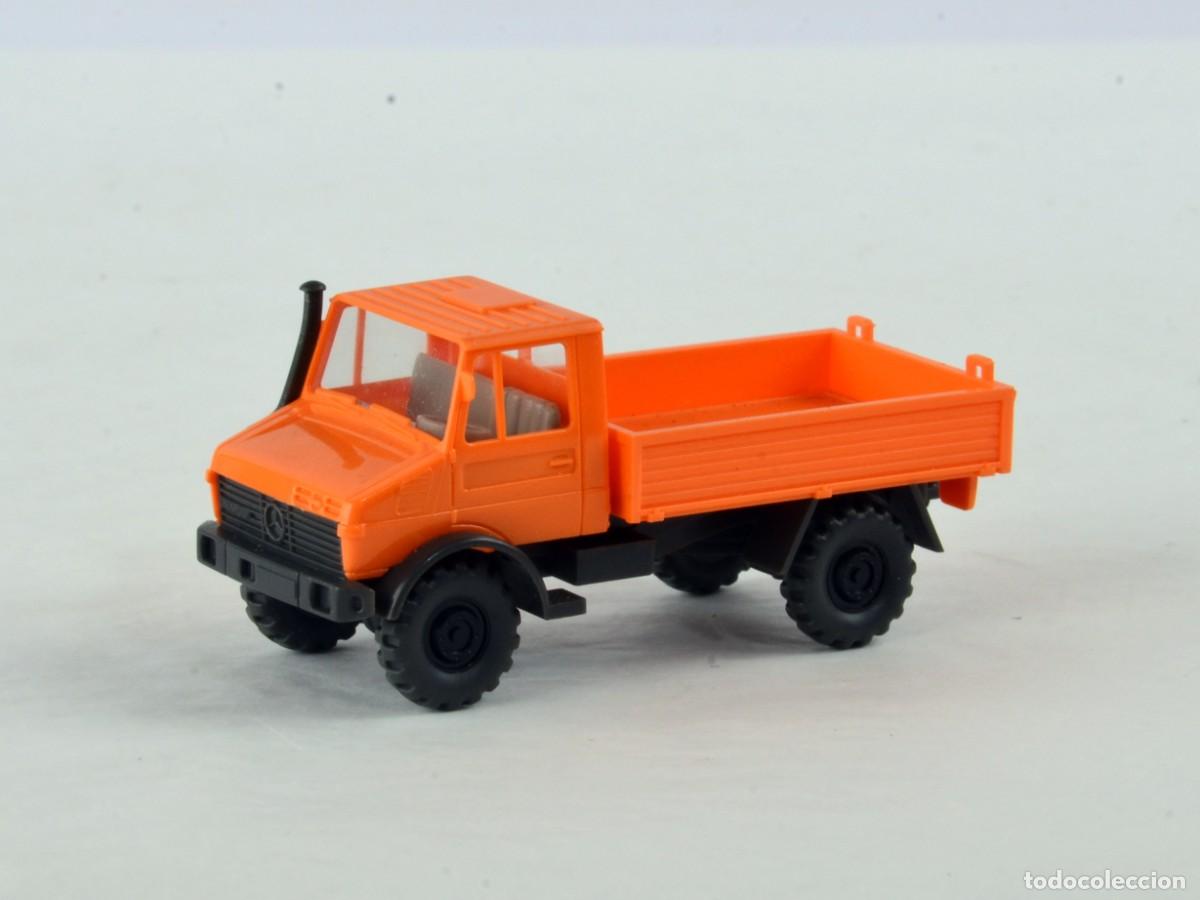 Coches a escala: Wiking Escala 1:87 H0 Unimog U1500L Naranja