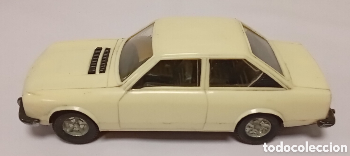 Coches a escala: Seat 124 Sport T 1800 Gozan Esc 1/28 A&ntilde;os 80 Espa&ntilde;a