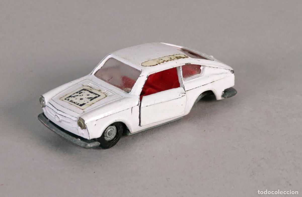 Coches a escala: Seat 850 coupe Rallye Guisval 1/68 color blanco a&ntilde;os 70