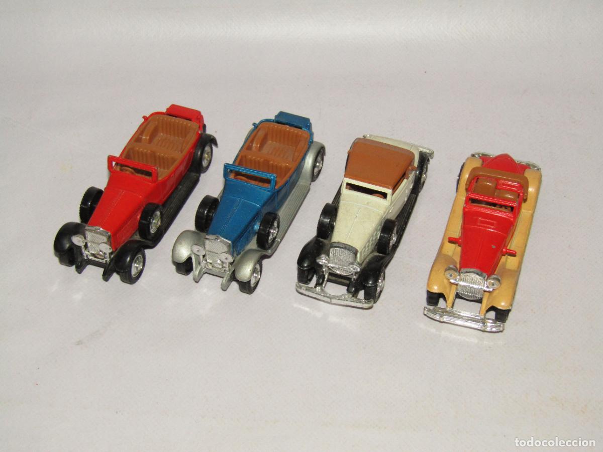 Coches a escala: Antiguo Lote de 4 Autom&oacute;viles de GUISVAL