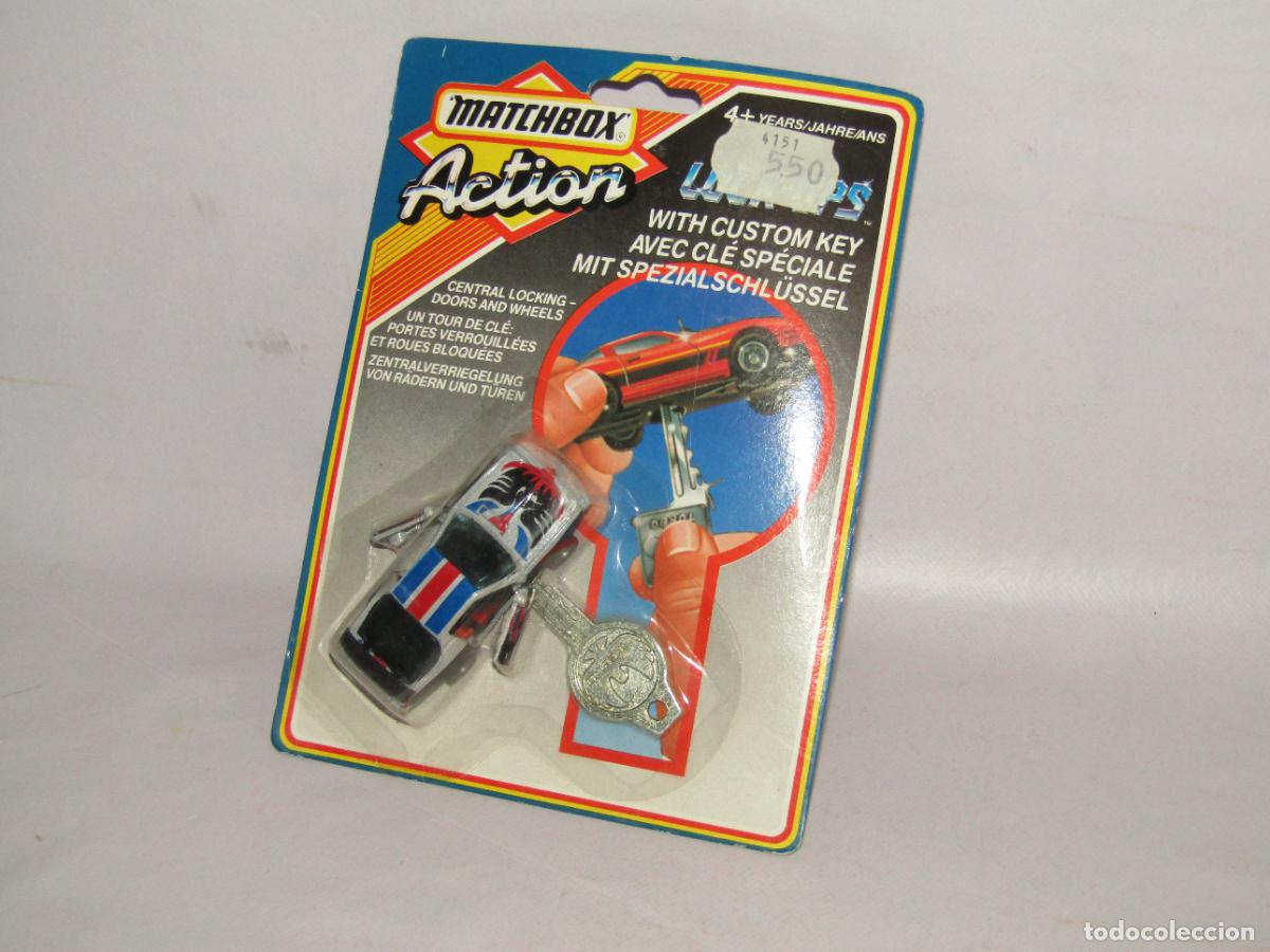 Coches a escala: Antiguo Veh&iacute;culo Autom&oacute;vil con Llave Cierra Puertas y Direcci&oacute;n Serie ACTION de MATCHBOX - A&ntilde;o 1986