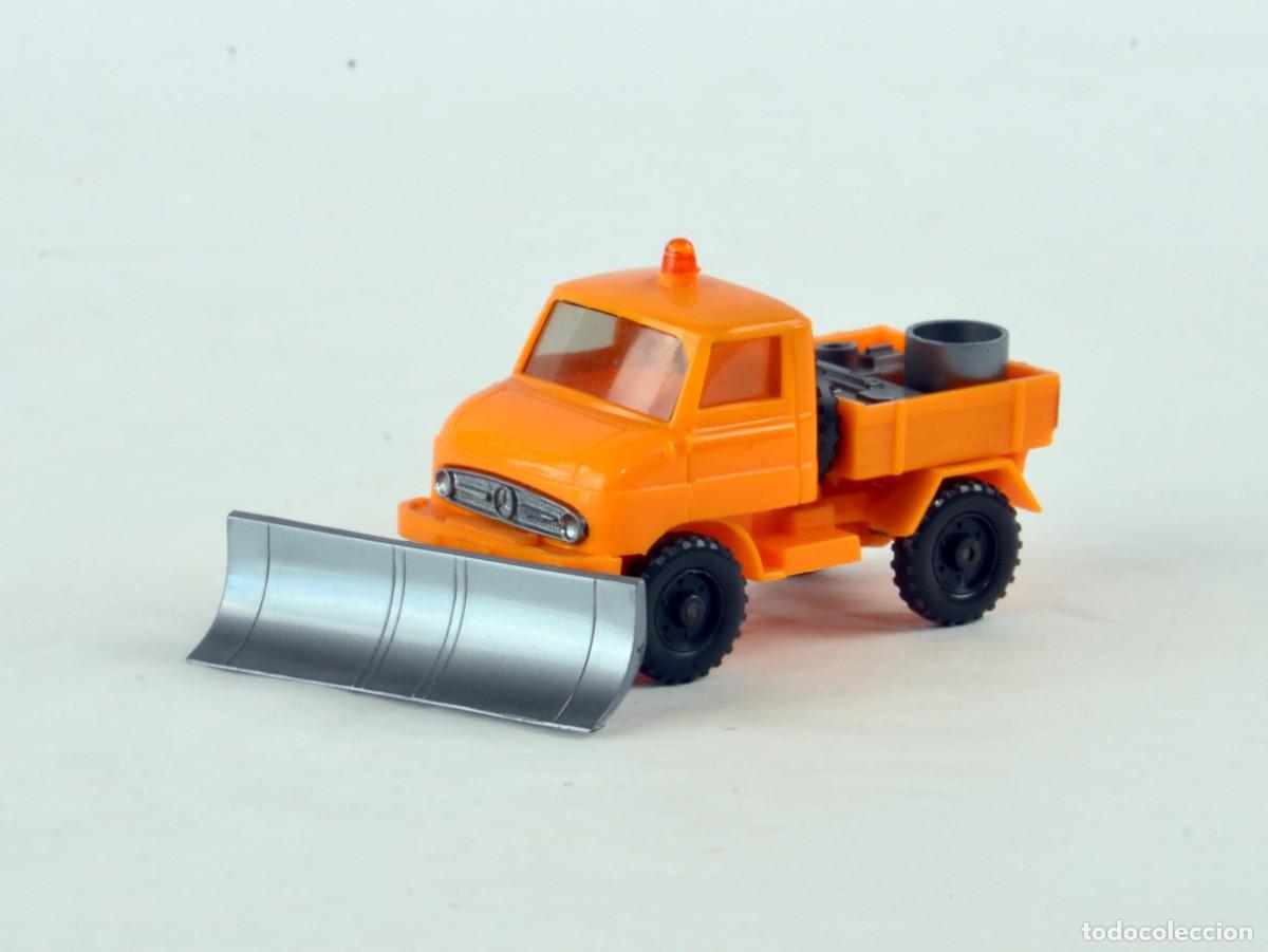 Coches a escala: Wiking 1:87 H0 Antiguo Unimog 411 Quitanieves 1964 - 75