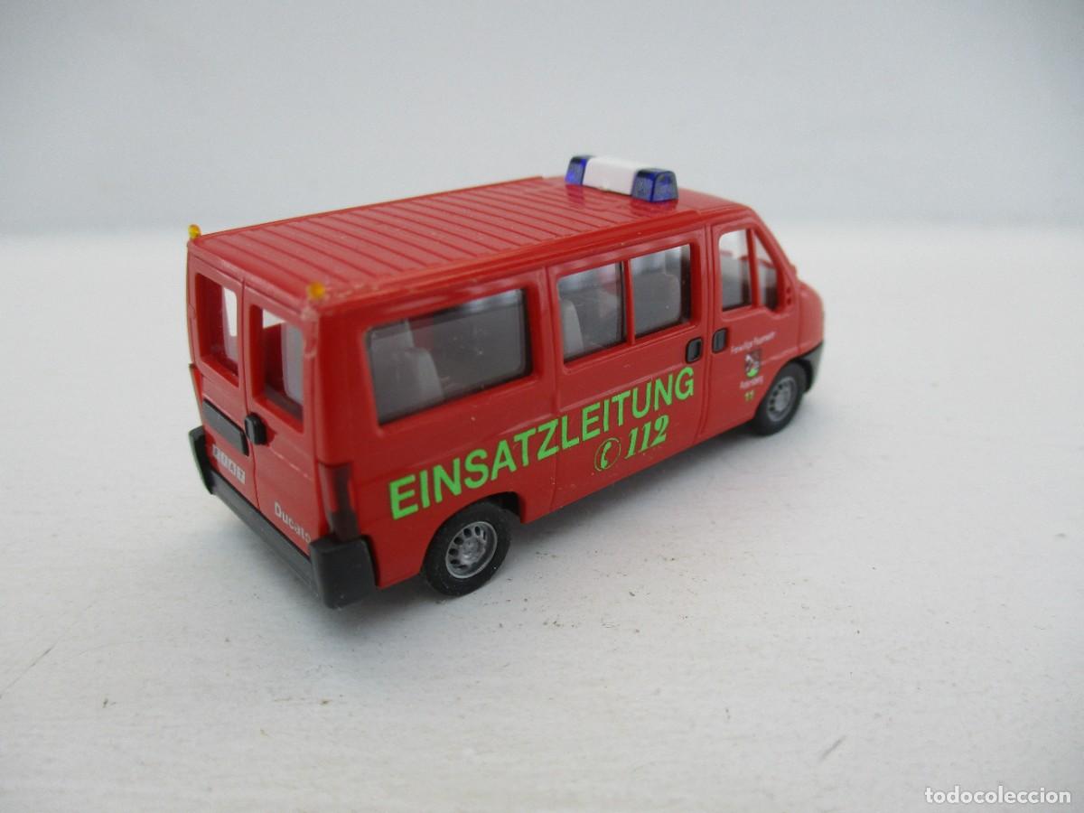 Coches a escala: COCHE ESCALA 1:87 REF B14 - Foto 2