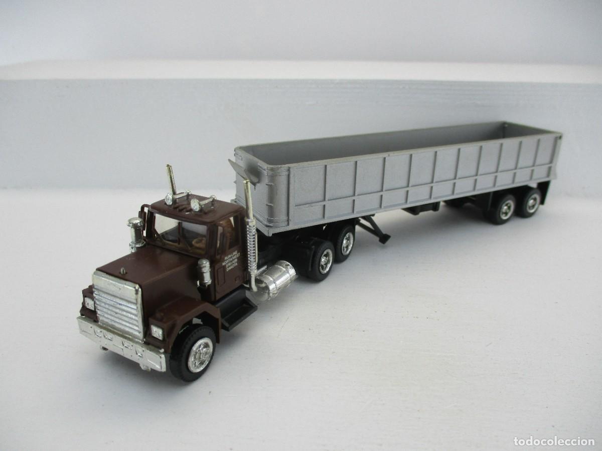 Auto in scala: CAMION HERPA 1:87 REF B20