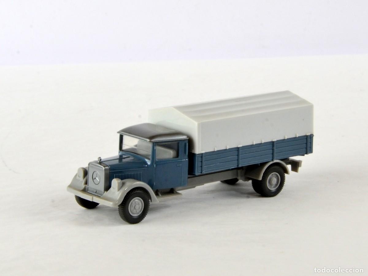 Coches a escala: Wiking Escala 1:87 H0 Cami&oacute;n Mercedes Benz L2500 Azul y Gris