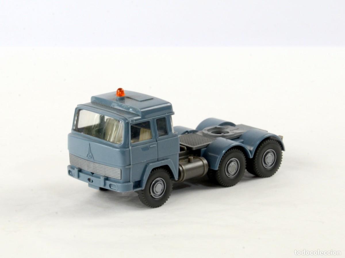 Coches a escala: Wiking Escala 1:87 H0 Antiguo Cami&oacute;n Tractora Magirus Deutz 310D / 235D DB 1975 - 77