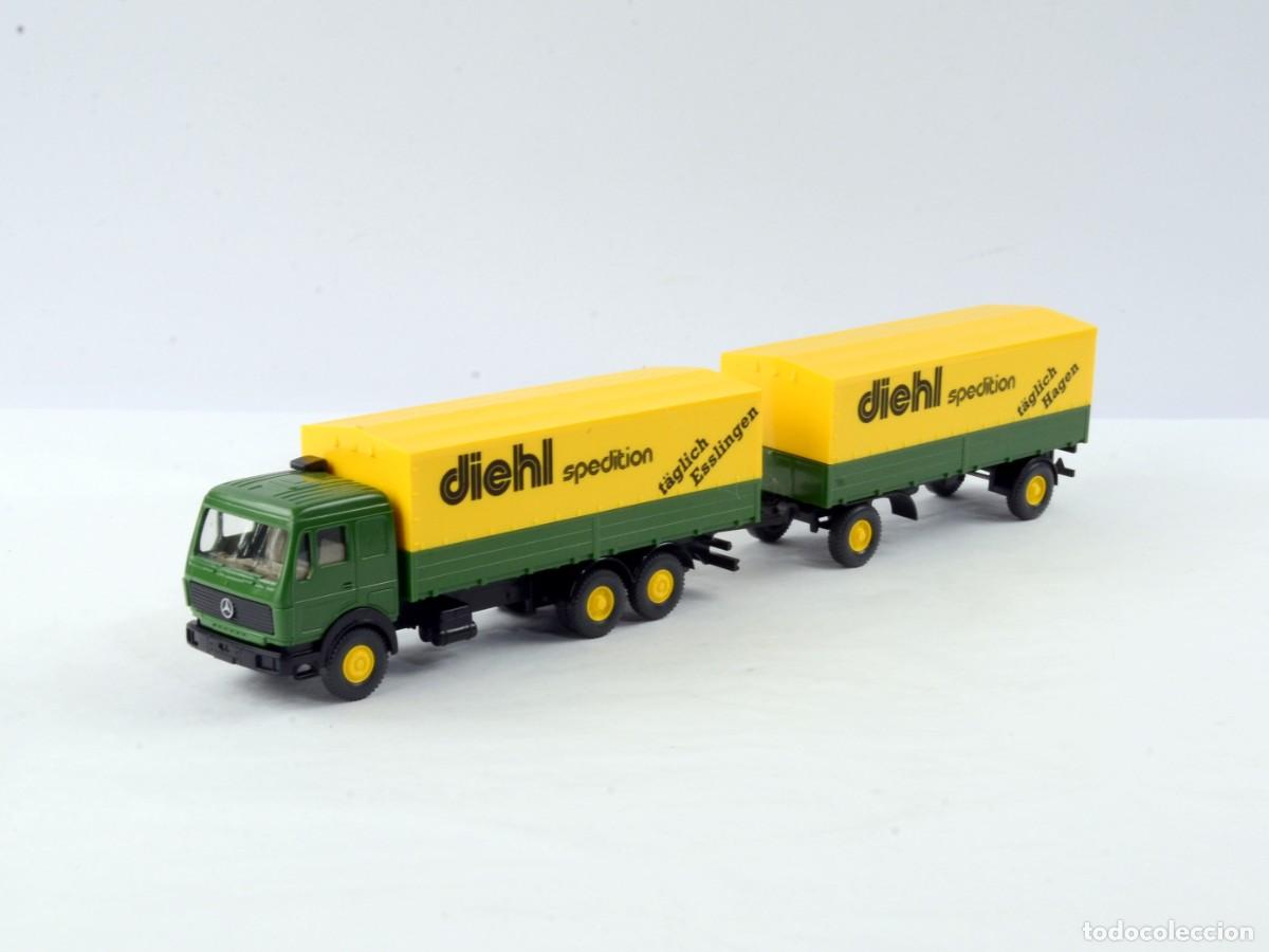 Coches a escala: Wiking Escala 1:87 H0 Cami&oacute;n Mercedes Benz SK con Remolque diehl spedition Impecable