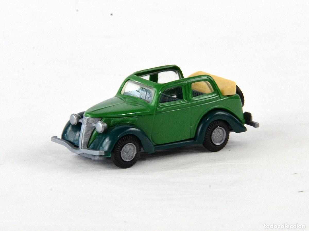 Coches a escala: Pralin&eacute; Escala 1:87 H0 Ford Eifel Verde