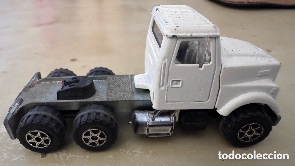 Coches a escala: Cabeza tractora Majorette 1:64 - Foto 8