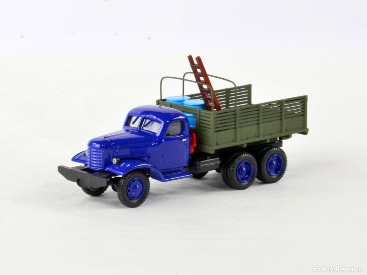 Coches a escala: Herpa Military Escala 1:87 H0 Cami&oacute;n ZIS 151M Azul con Carga Impecable con Caja