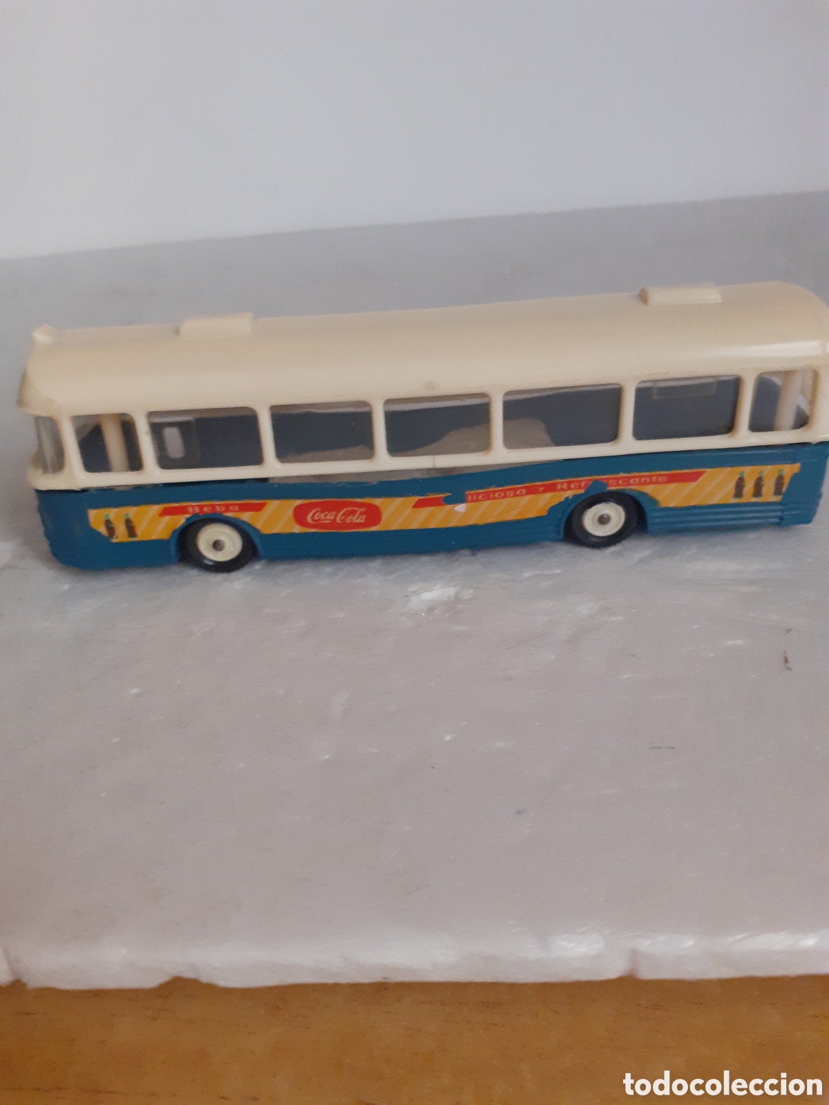 Coches a escala: ANGUPLAS MINICARS AUTOBUS CHAUSSON COCA COLA RESTAURAR O DONANTE