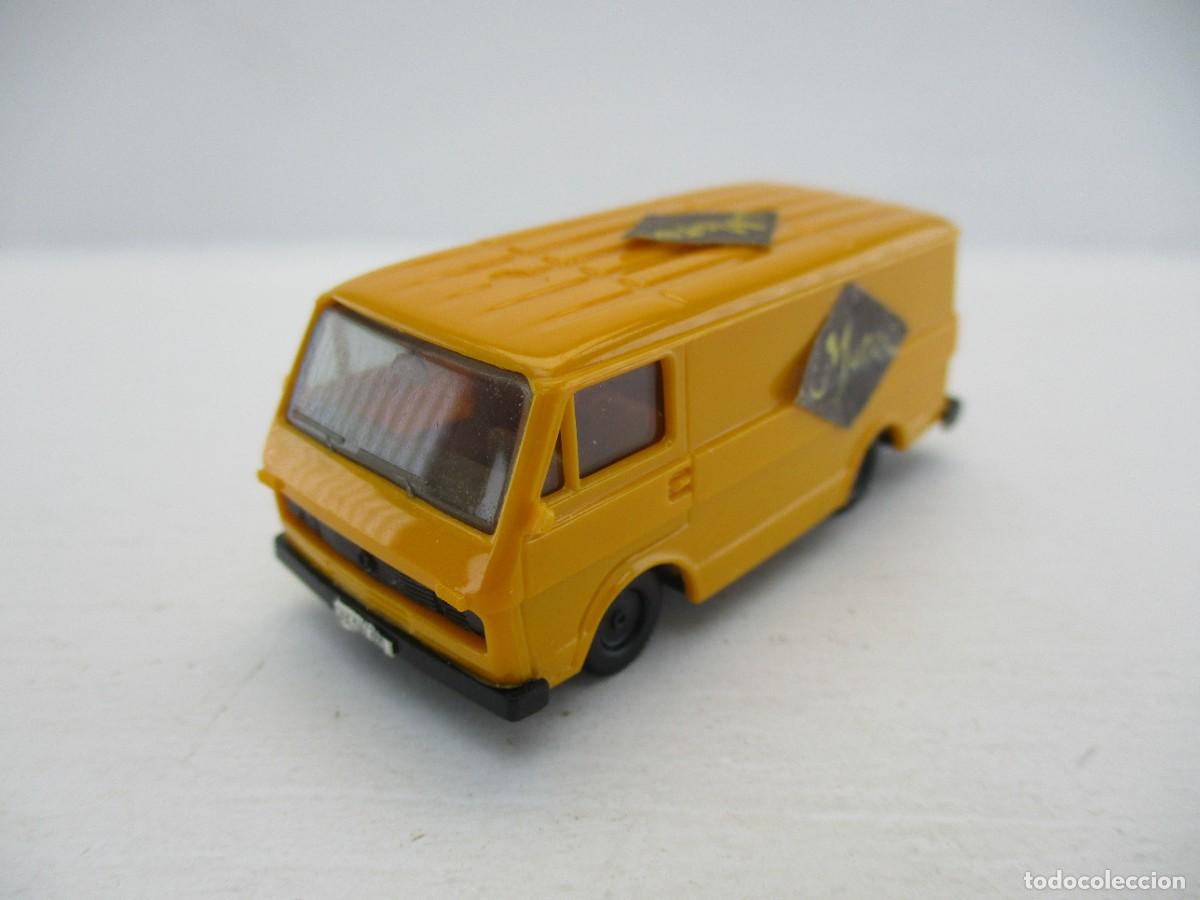 Coches a escala: COCHE ESCALA 1:87 REF B15