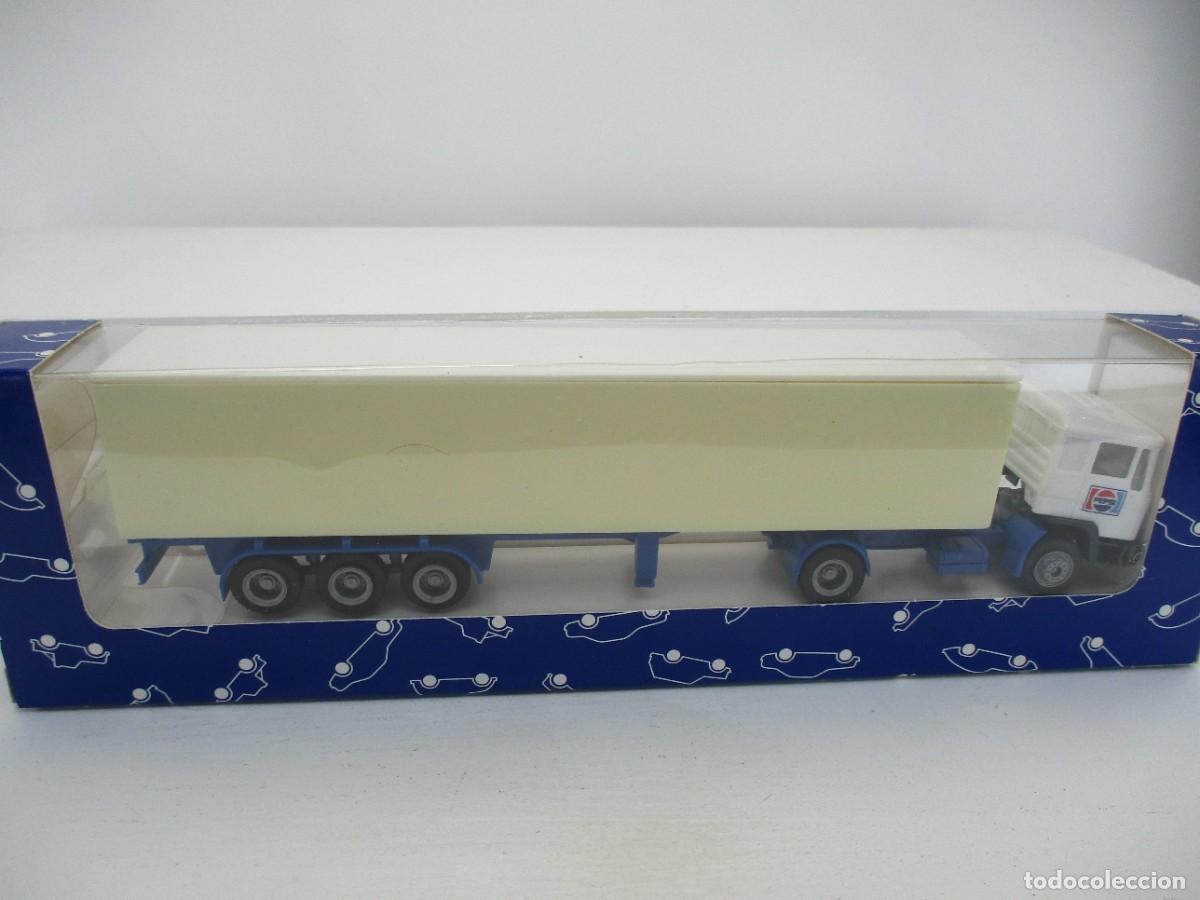 Coches a escala: CAMION ESCALA 1:87 REF LIBR - Foto 1