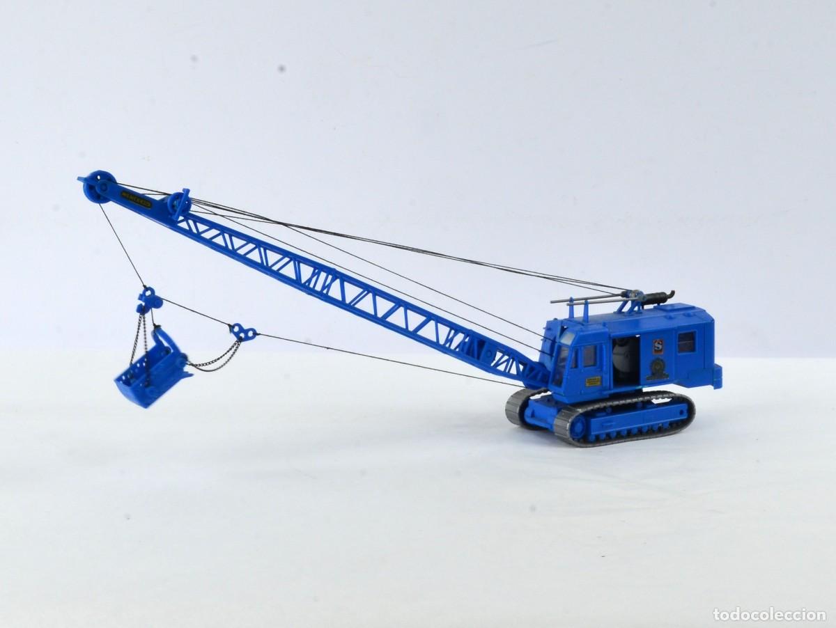 Coches a escala: Kibri Escala 1:87 H0 Excavadora Menck M154LC con Cuchar&oacute;n Rascador