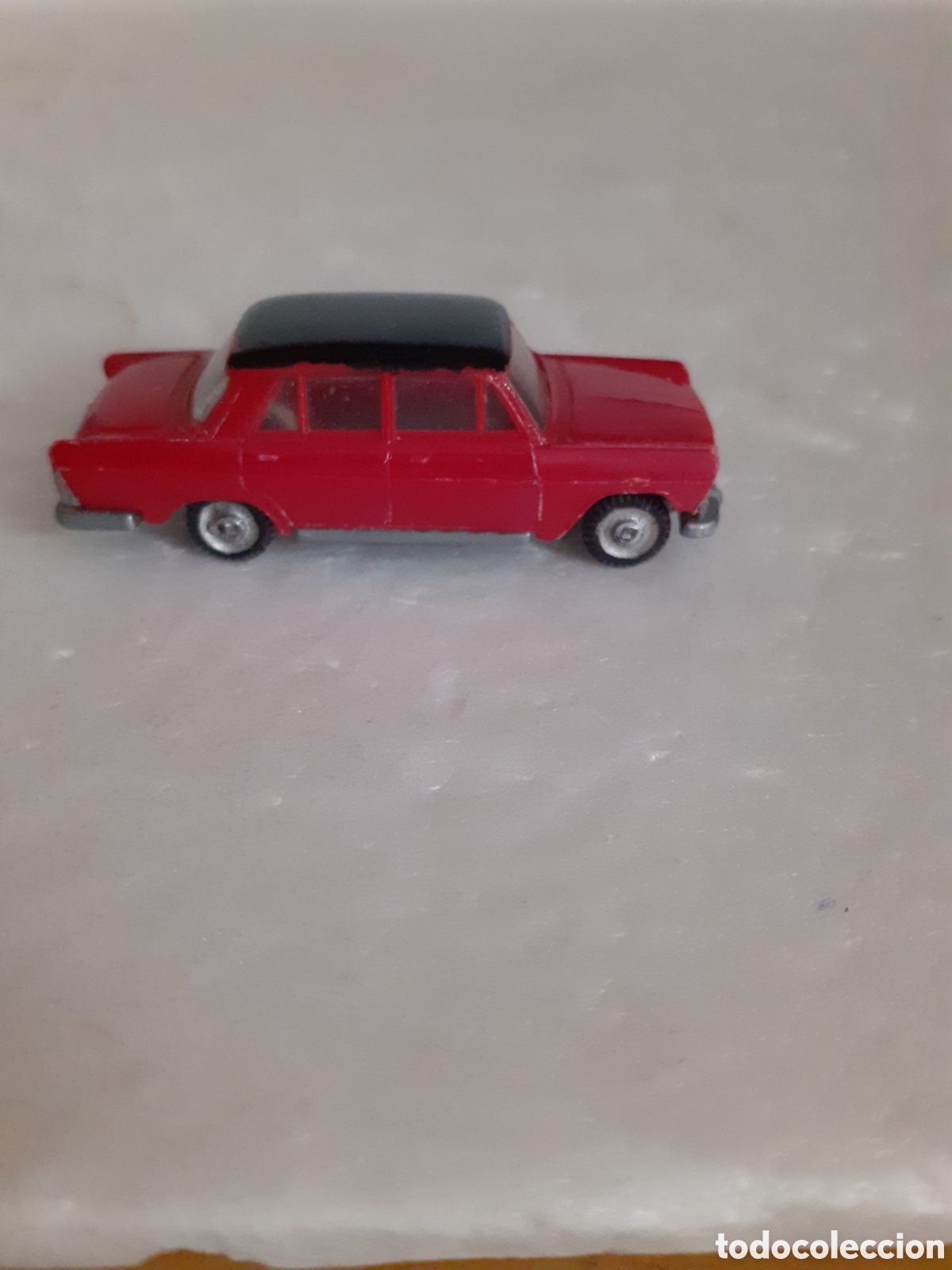 Coches a escala: EKO SEAT 1400 C 1500 BICOLOR