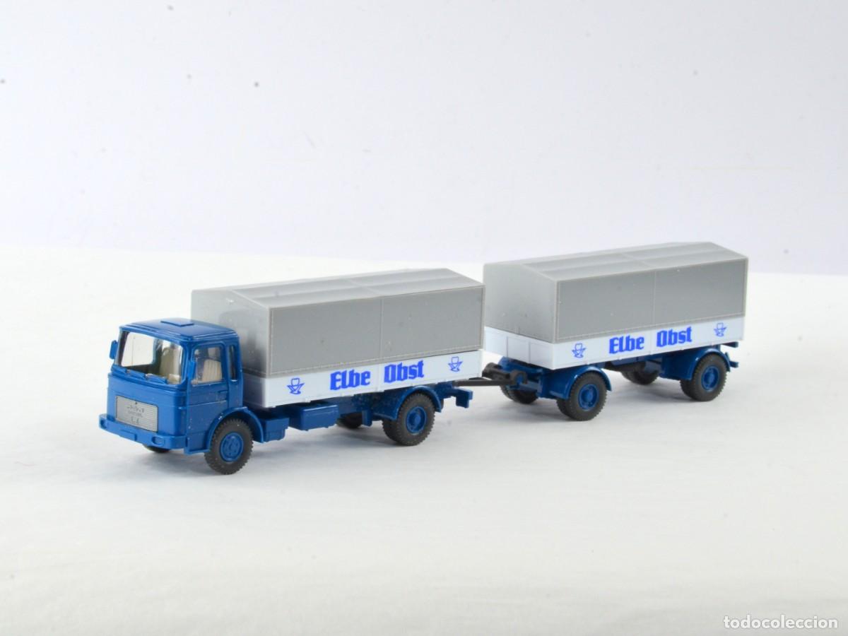 Coches a escala: Wiking Escala 1:87 H0 Cami&oacute;n MAN F8 con Remolque Elbe Obst Impecable con Caja