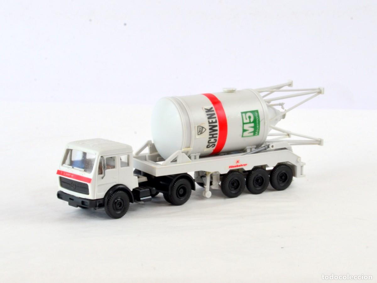 Coches a escala: Kibri Escala 1:87 H0 Cami&oacute;n Articulado Silo Mercedes Benz NG Schwenk Zement