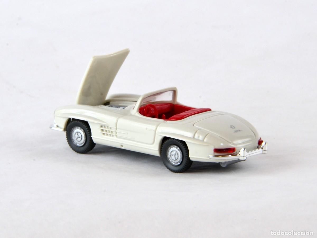 Auto in scala: Wiking Escala 1:87 H0 Mercedes Benz 300SL Roadster Blanco