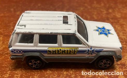 Coches a escala: JEEP CHEROKEE - MAJORETTE - SHERIFF - ESCALA 1:60