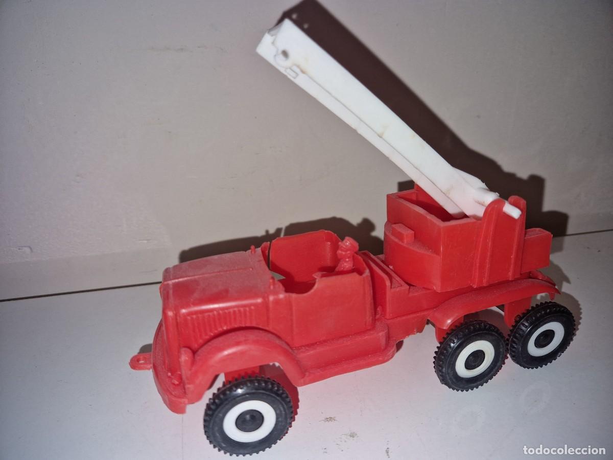 Coches a escala: CAMION DE BOMBEROS DE JALVE