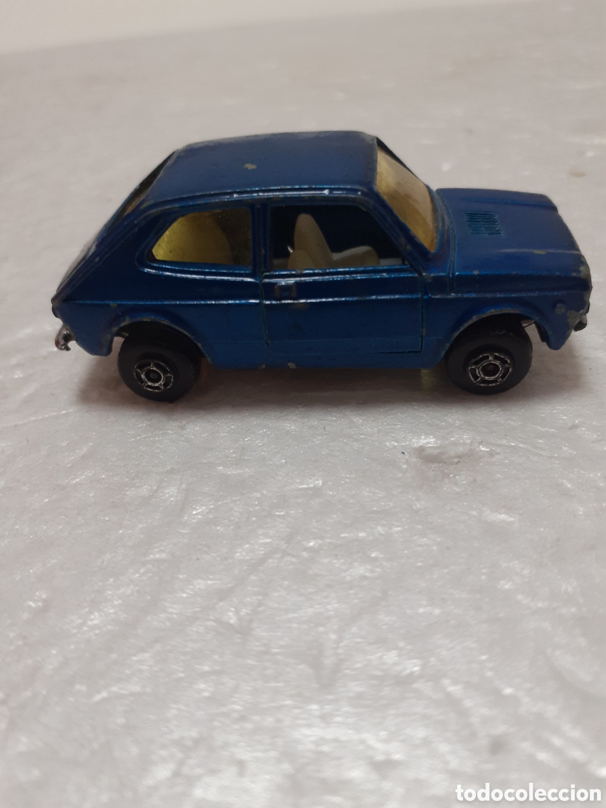 Coches a escala: GUISVAL SEAT 127 COLOR AZUL