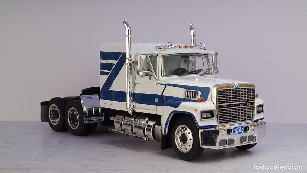 Coches a escala: Ford LTL 9000 1978 1/64 - Foto 8