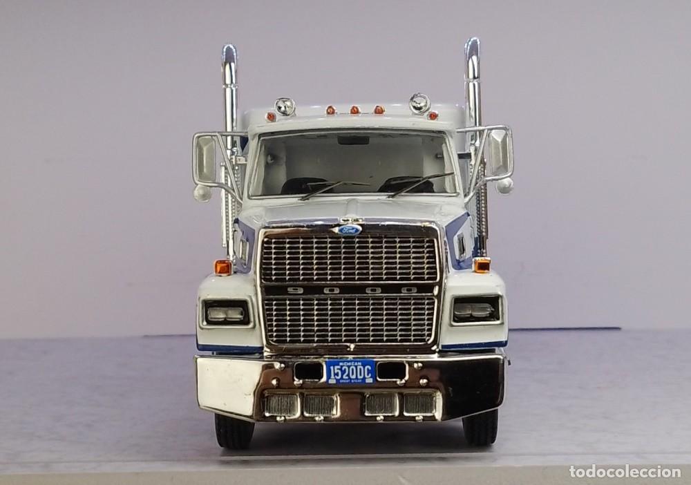 Coches a escala: Ford LTL 9000 1978 1/64 - Foto 9