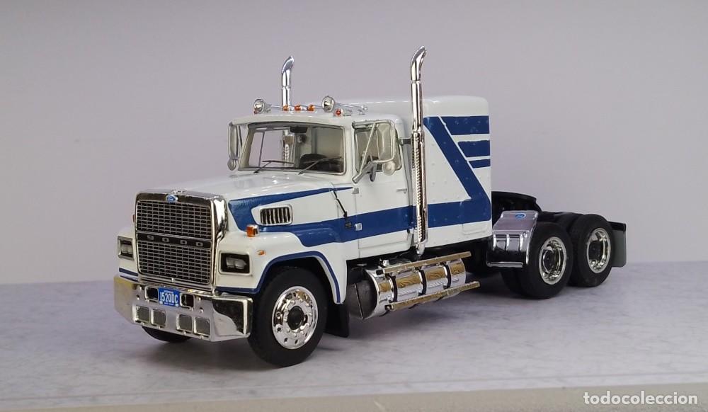 Coches a escala: Ford LTL 9000 1978 1/64 - Foto 2
