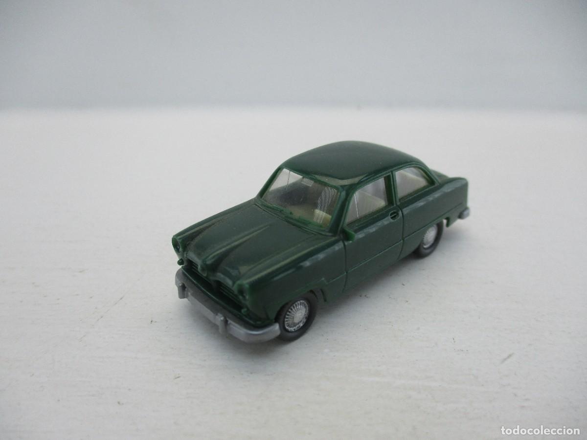 Coches a escala: COCHE ESCALA 1:87 REF LIBR