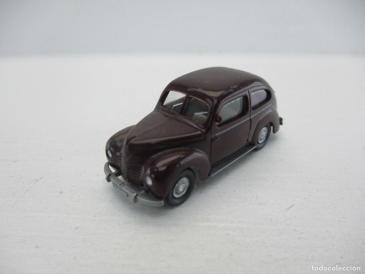 Coches a escala: COCHE ESCALA 1:87 REF LIBR